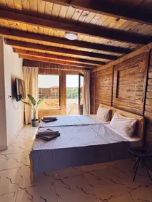 PLUM – Rooftop Sea View Studio, 1 Min to the Beach - Image 4