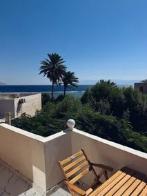 PLUM – Rooftop Sea View Studio, 1 Min to the Beach - Image 3