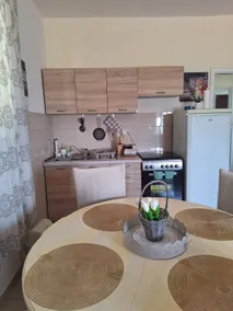 Cozy 2-Bedroom Apartment - Image 3