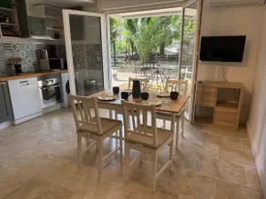 Large air-conditioned 2-bedroom apartment, terrace & pool! - Image 2