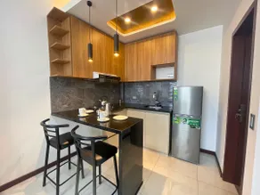 Central & Modern Studio - Image 4