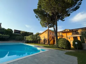 Lake View Residence Castello - Image 2