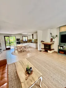 La Maison Rose - Image 2