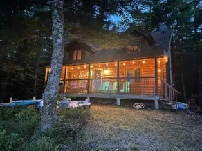 Sleepy Loon | Cozy cabin on quiet Lakefront Cove - Image 2