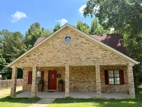 6 Beds and 3 Full Baths Work/Relax/Long Term. - Image 2
