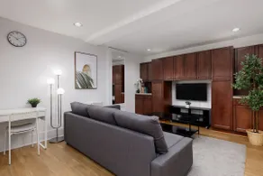 Cozy 1BR BSMT Escape Large Free Parking - Image 2