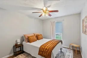 Ol' Army Inn - Image 4