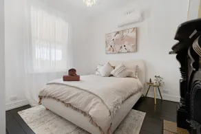 The Courthouse Cottage - walking distance to CBD - Image 2