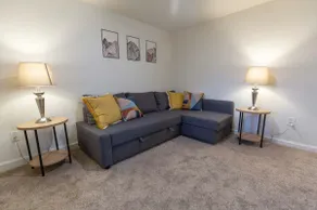 Pets Welcome! Full Kitchen/Private Yard - Image 3