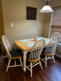 Warm, Cozy, & Right Off IH-35! - Image 5