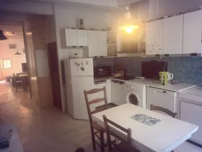 a detached house - Image 3