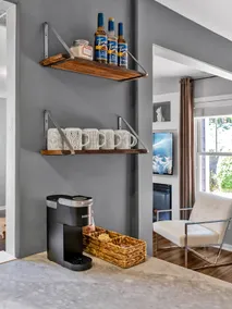 Pet friendly home w EV charger - Image 5
