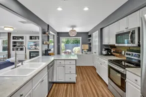 Pet friendly home w EV charger - Image 2