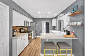 Pet friendly home w EV charger - Image 4