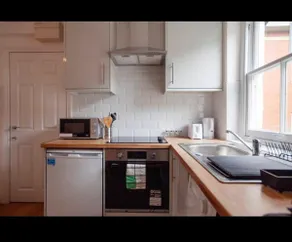 Cosy flat 2 min Oxford st Central London! Sleep 3! - Image 5