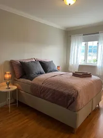 Vertically divided charming villa with a historic feel - Image 4