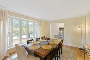 Walk to Masters! Spacious & Modern 4bd Home - Image 3