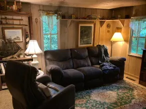 Hillbilly Hip•Historic•River•Private Prime Locale - Image 4