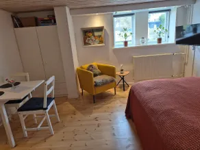 Cozy studio apartment in house. - Image 3