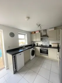 Home In Boston Spa - Image 3