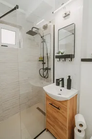 A&Zs Residence - Image 3