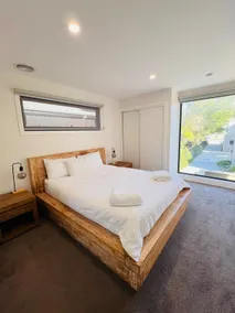 Natural comfort Frankston home - Image 5