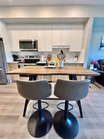 Modern Condo, Historic Inglewood - Image 4