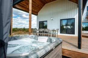 Elba Haus | 63-Acre Private Retreat + Hot Tub - Image 4