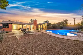 Beautiful Southwest Home! - Image 2