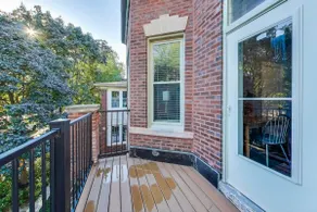 3BR Edgewater Top Floor Pkg Walk to Lake - Image 4