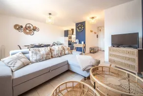 Wine getaway - Air-conditioning, enclosed courtyard & private parking - Image 3