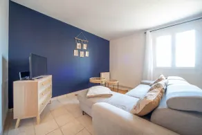 Wine getaway - Air-conditioning, enclosed courtyard & private parking - Image 4