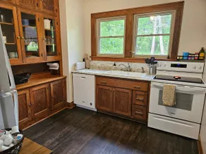 Itasca Rock Garden Cottage (4 bedroom) - Image 2