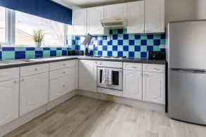 Cambridge House near Addenbrookes, station and parking! - Image 5