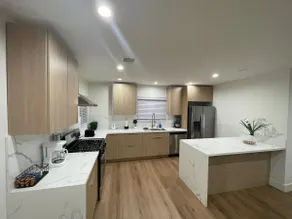 2 bedroom private house - Image 3