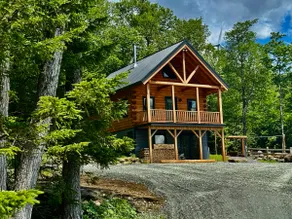 The Greylock Cabin - Image 3
