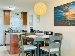 Beachfront Paradise - One Bedroom, Steps to Beach - Image 5