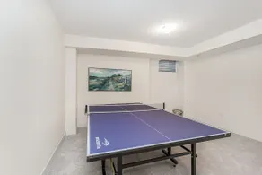 Urban Oasis - Luxury Living in Toronto - Image 5