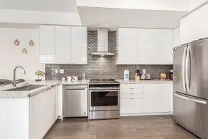 Urban Oasis - Luxury Living in Toronto - Image 3