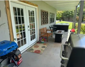 Tyler’s Lakeview Getaway-Hot tub+Fire Pit - Image 3