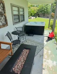Tyler’s Lakeview Getaway-Hot tub+Fire Pit - Image 4