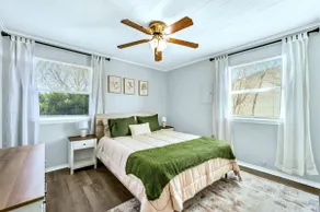 Mins to Fort Sill•WIFI & Streaming•Large back Yard - Image 2