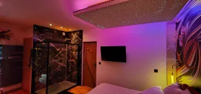 Aphrodite Spa Suite - Image 2