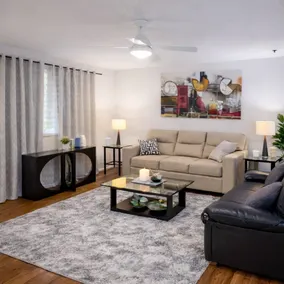 Fort Myers Shores quiet, renovated pet-friendly - Image 2