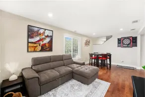 Spacious 4BR Luxury Home Close To Airport - Image 2