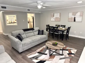 3 beds | Car Garage | 20 miles to Amazon Site - Image 4