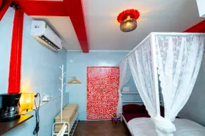 Swank @ Bandra - Beach Facing 2 BHK - Image 4