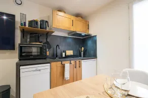 2-room apartment near Verdon, air conditioning, parking, Netflix - Image 3