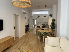 1. Large and Exclusive House with Terrace - Image 2
