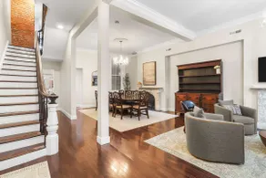 Grand Capitol Hill Mansion – Ideal for Events - Image 3
